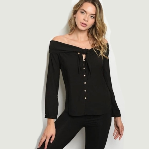 Tops - New 💕Button Down Black Top/ Blouse.